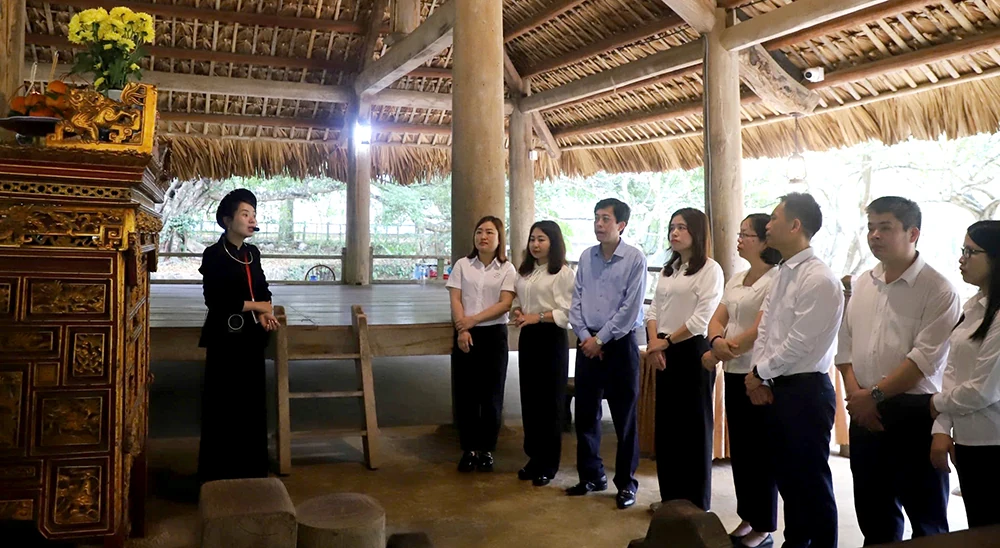 Về “địa chỉ đỏ” Tân Trào nhớ Bác