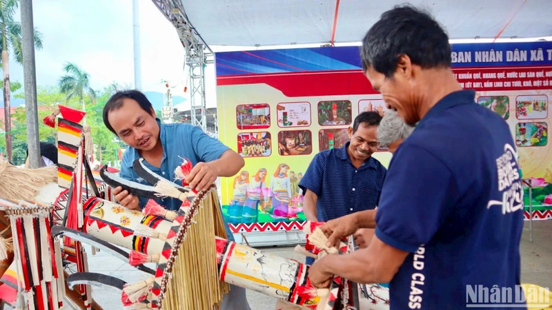 Sắc màu trên đại ngàn Trường Sơn