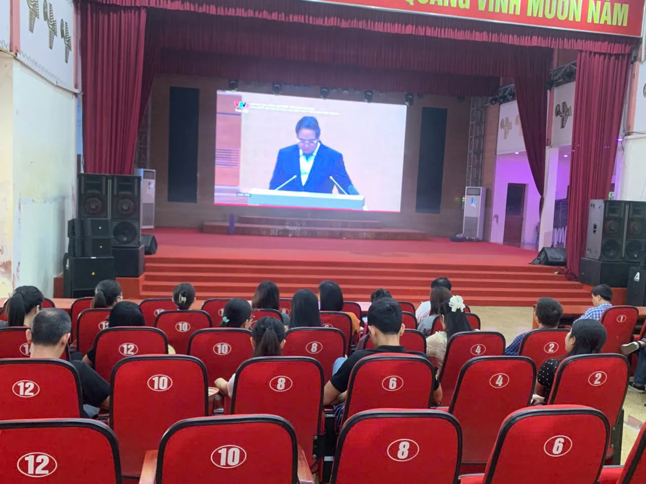 Tin tưởng vào các quyết sách quan trọng của Trung ương