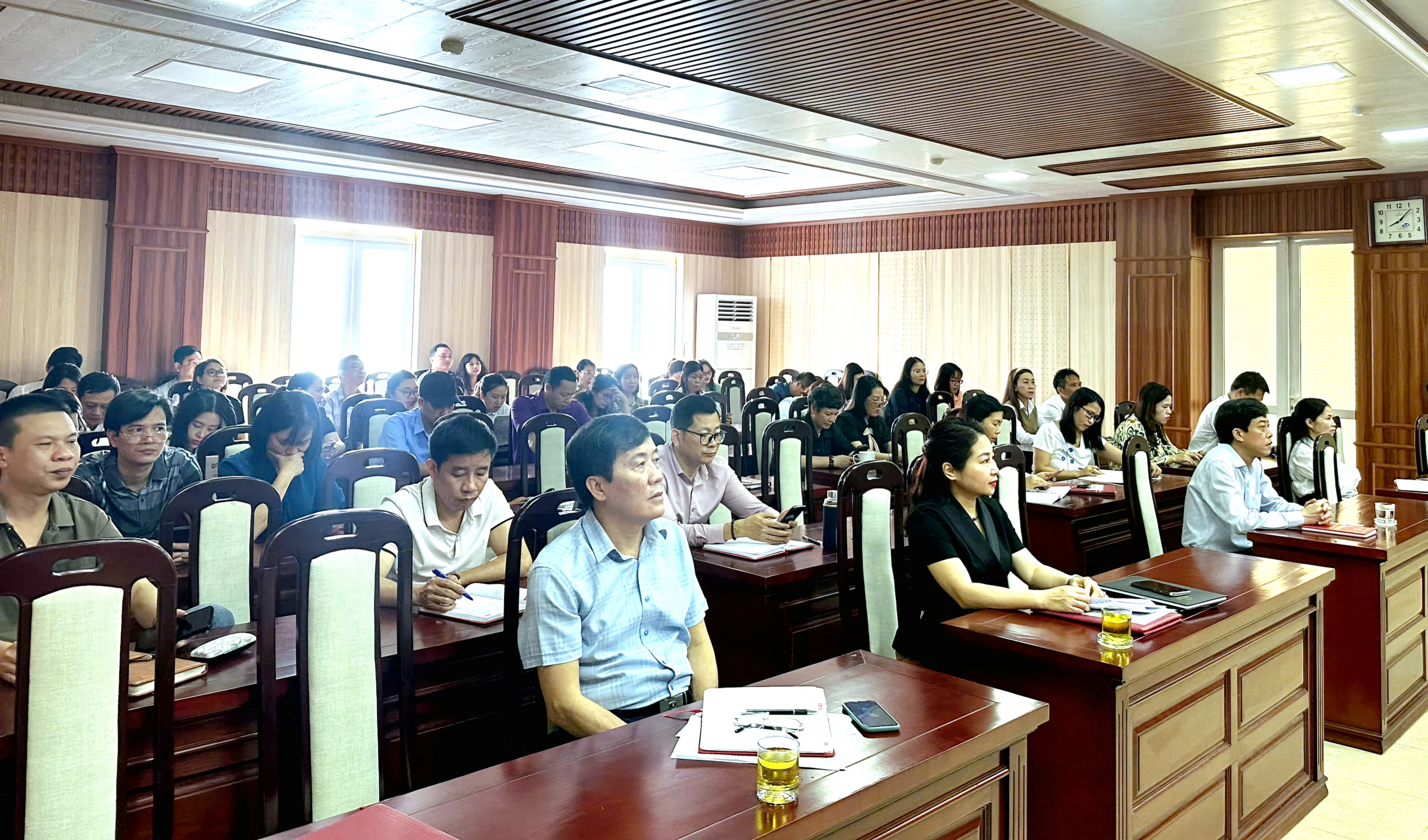 Báo Phú Thọ tham dự trực tuyến hội nghị quán triệt, triển khai thực hiện Nghị quyết Hội nghị lần thứ 11