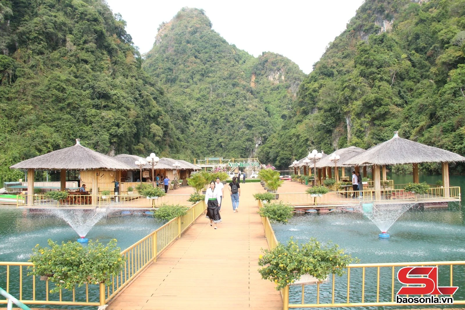 Du lịch vùng lòng hồ thủy điện