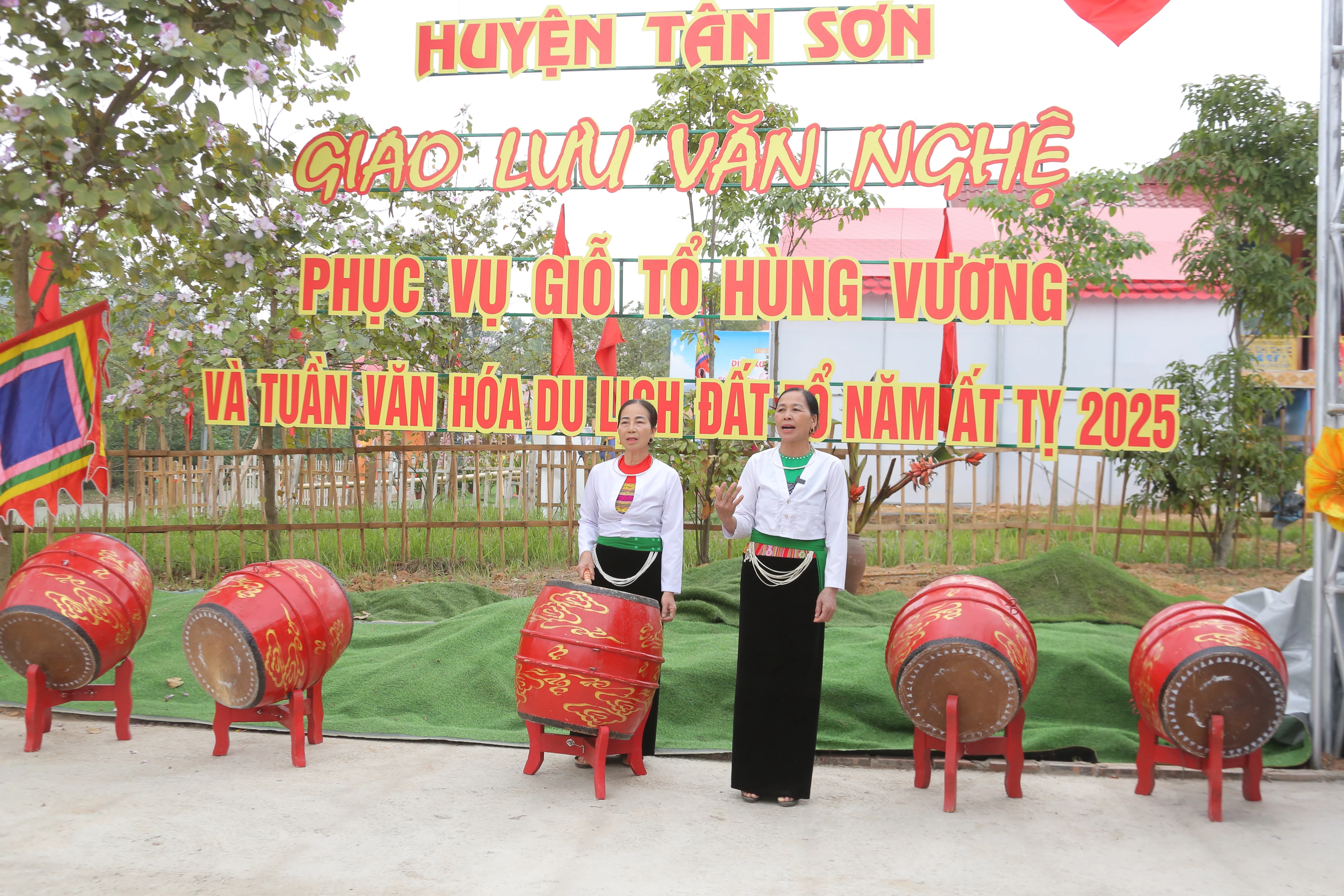 Âm vang bản Mường