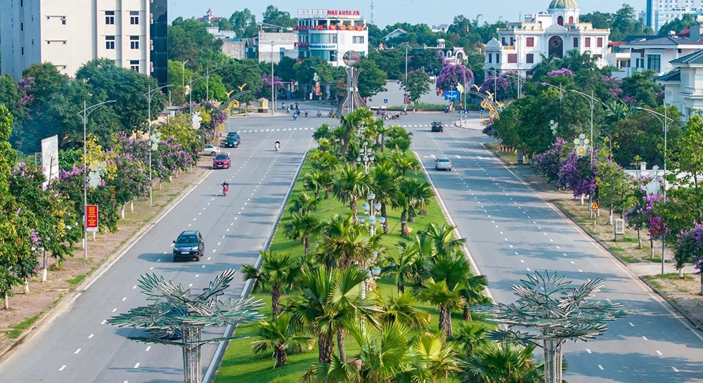 Kỳ II: Phát triển giao thông kết nối để Đất Tổ “vươn mình”