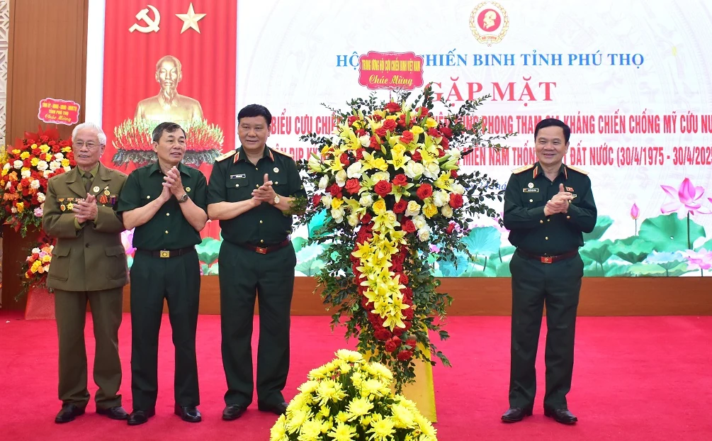 Gặp mặt đại biểu Cựu chiến binh, cựu Thanh niên xung phong tham gia kháng chiến chống Mỹ cứu nước