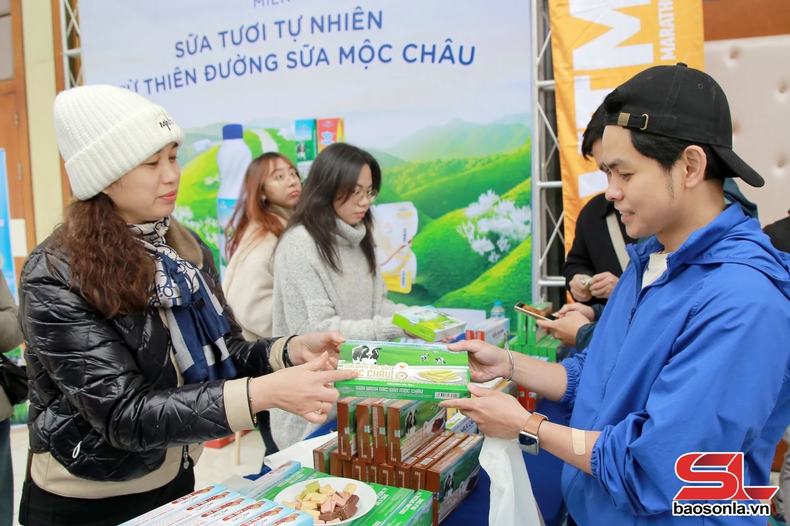 Đa dạng các sản phẩm quà tặng du lịch