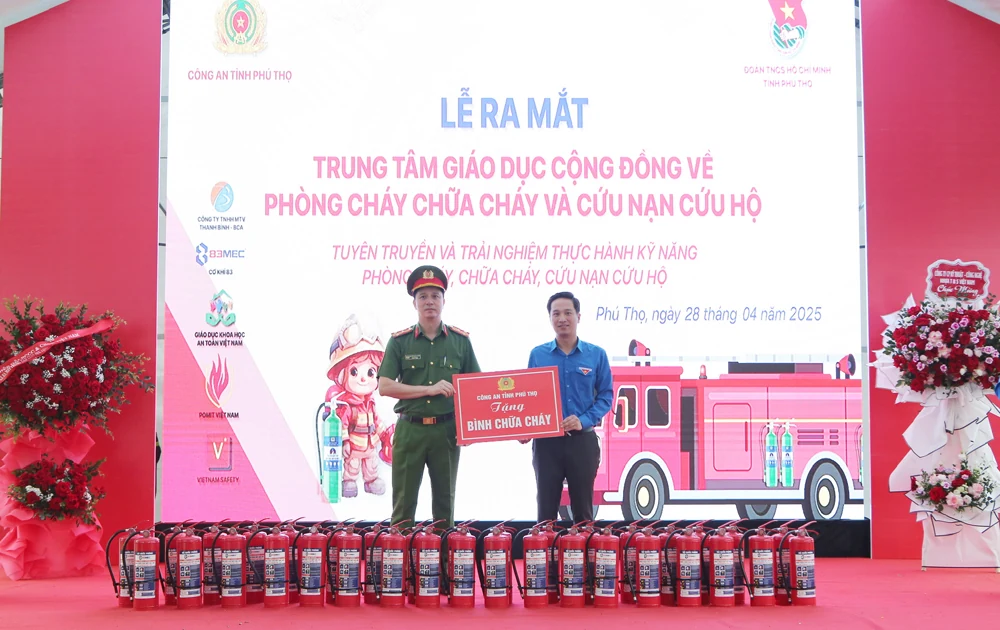 Ra mắt Trung tâm giáo dục cộng đồng về phòng cháy, chữa cháy và cứu nạn, cứu hộ