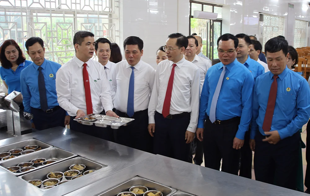 Phát động Tháng Công nhân và Tháng hành động về an toàn, vệ sinh lao động