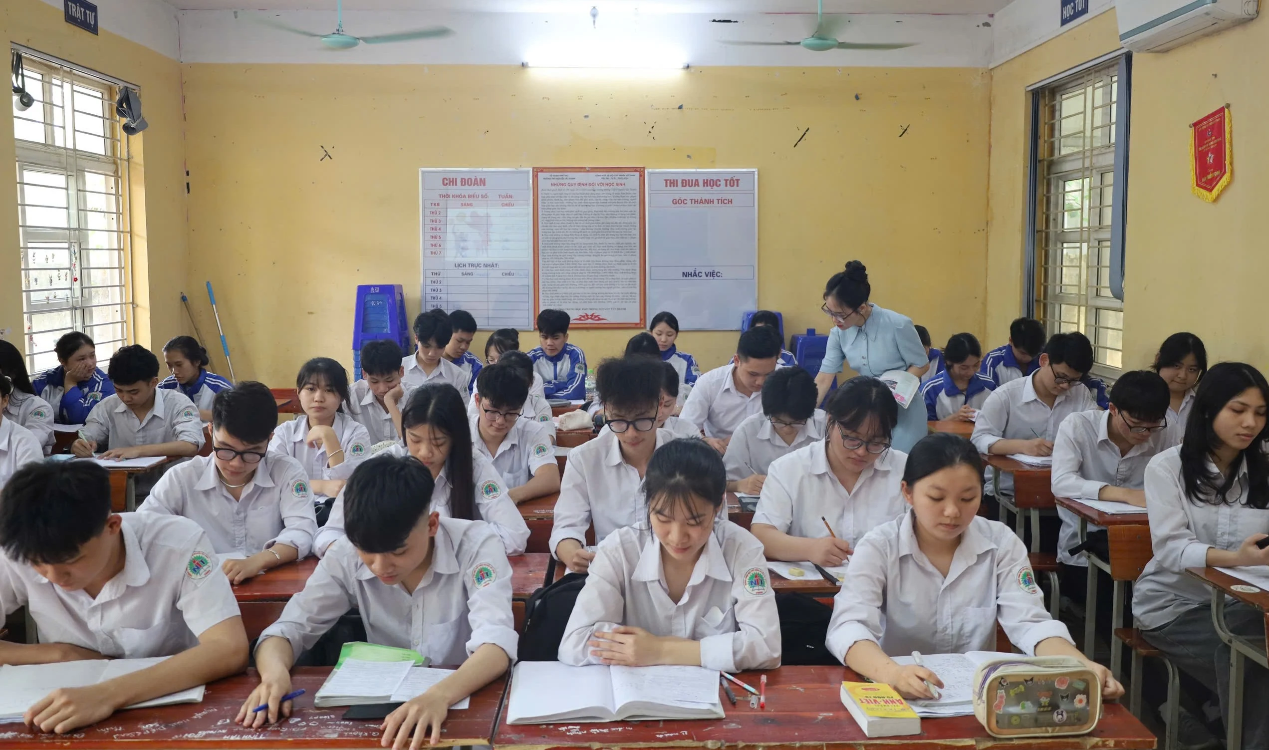 Tổ chức Kỳ thi tốt nghiệp THPT bảo đảm an toàn, trung thực, khách quan, công bằng, đúng quy chế