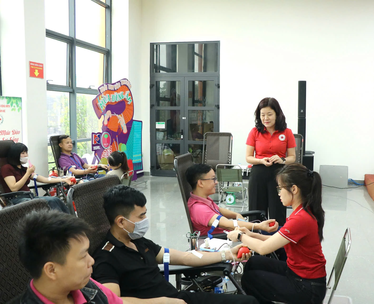 Ngày hội hiến máu tình nguyện “Giọt hồng công nhân Cẩm Khê