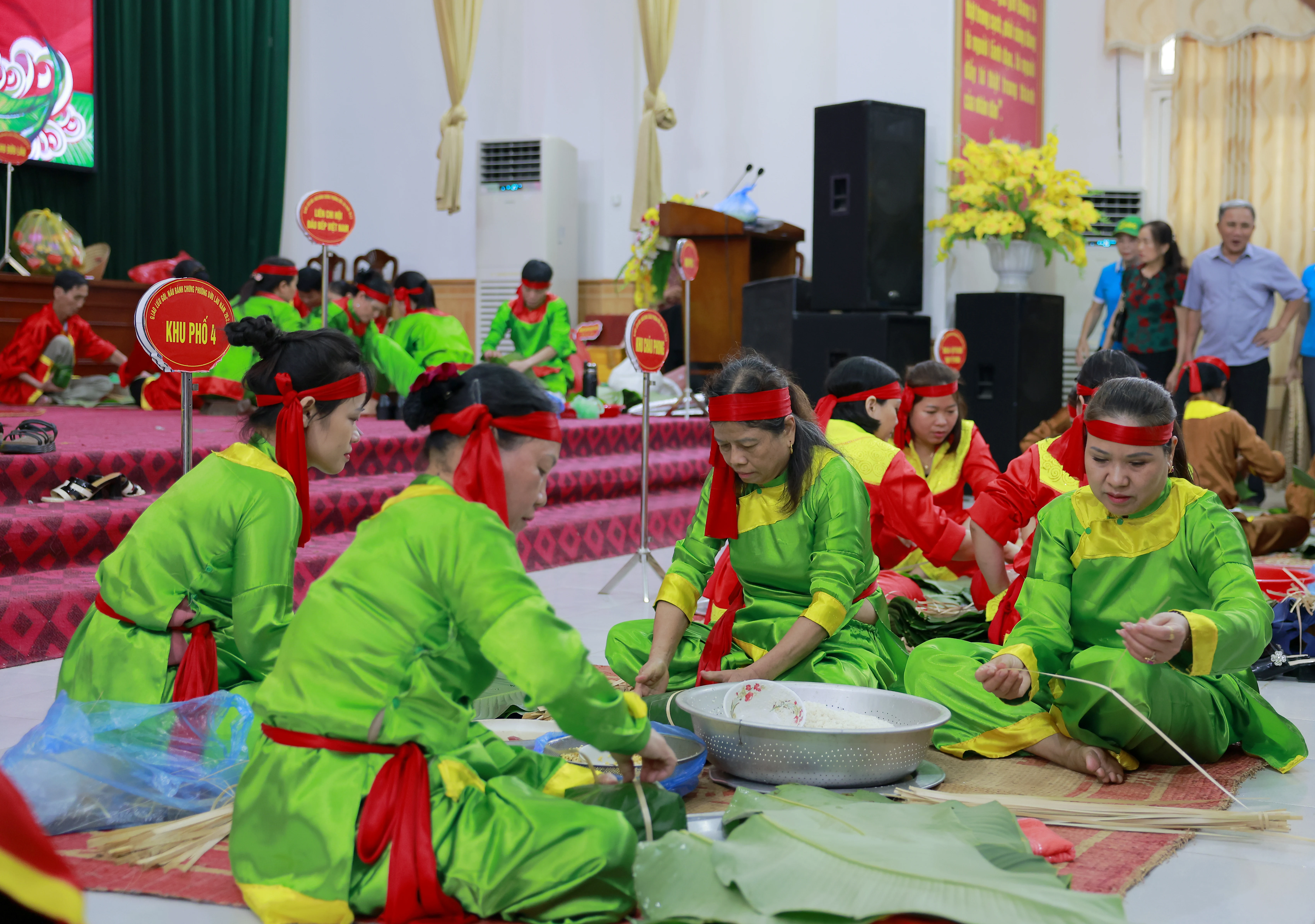 Thảo thơm tấm bánh dâng Vua