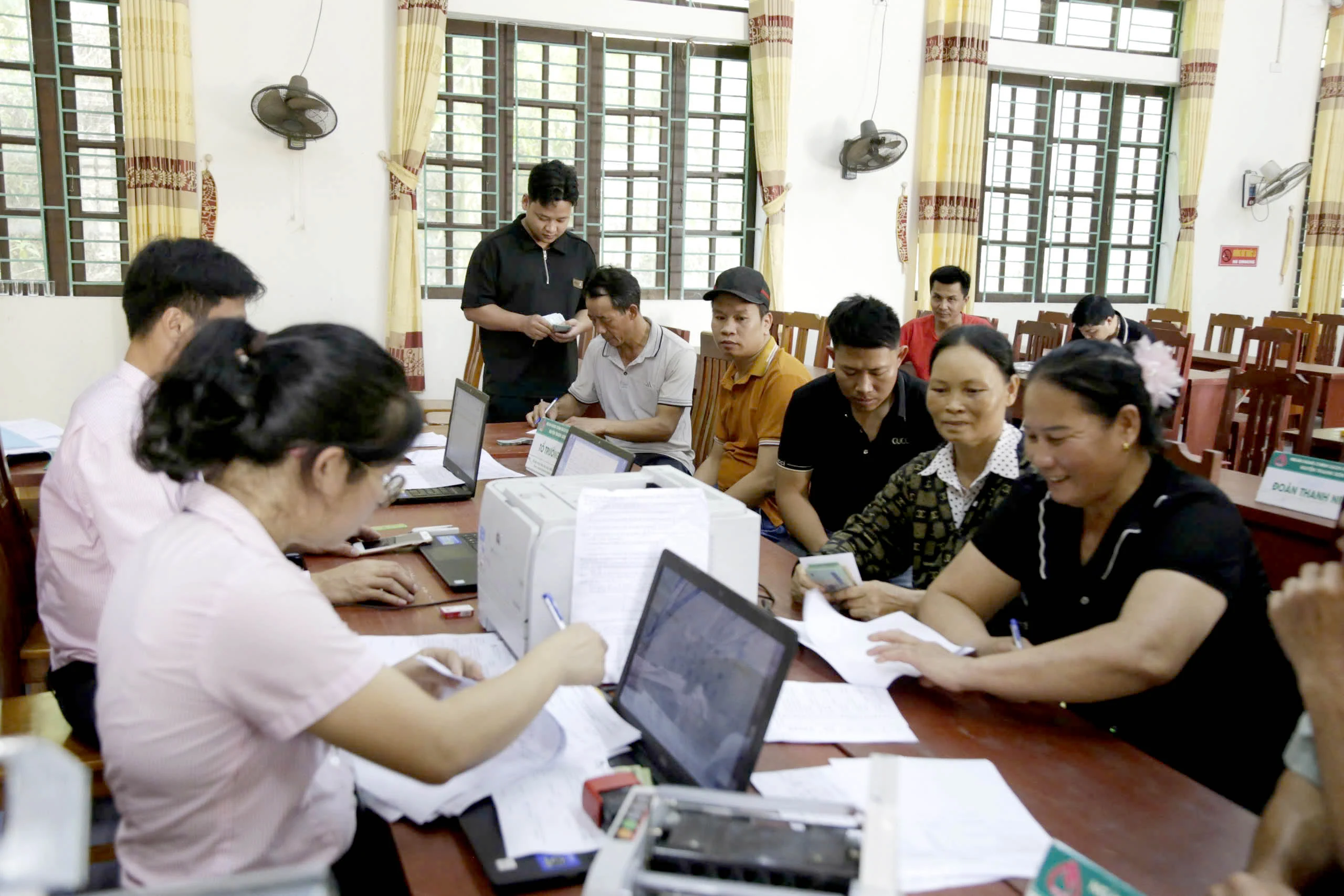 Tập trung phát triển kinh tế, nâng cao đời sống người dân