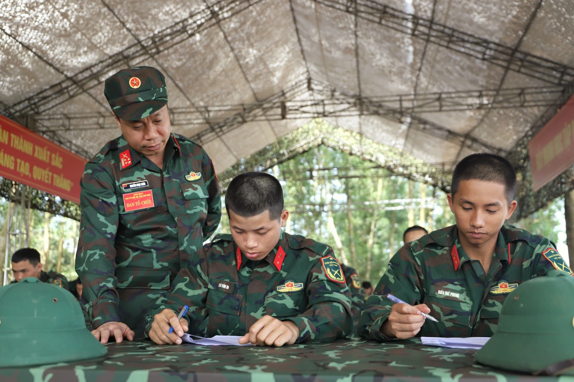 Quân khu 2 tổ chức Hội thao chiến sĩ mới năm 2025