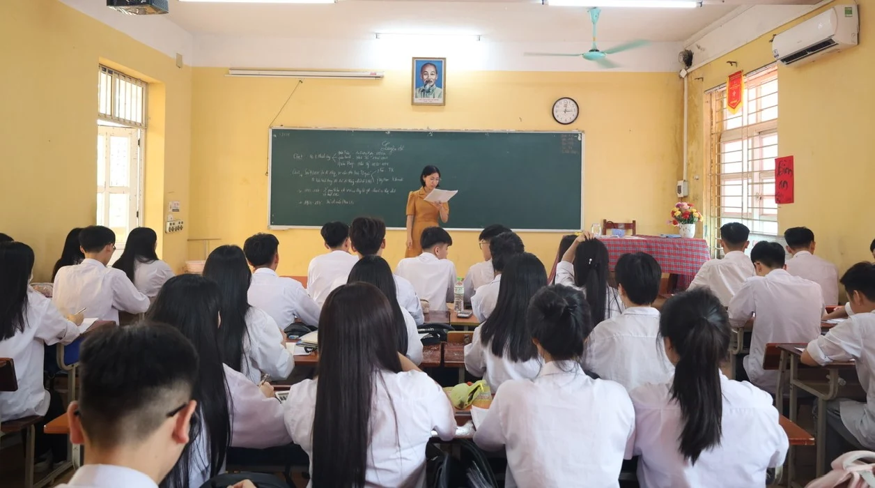 Thành lập Hội đồng thi tốt nghiệp THPT năm 2025