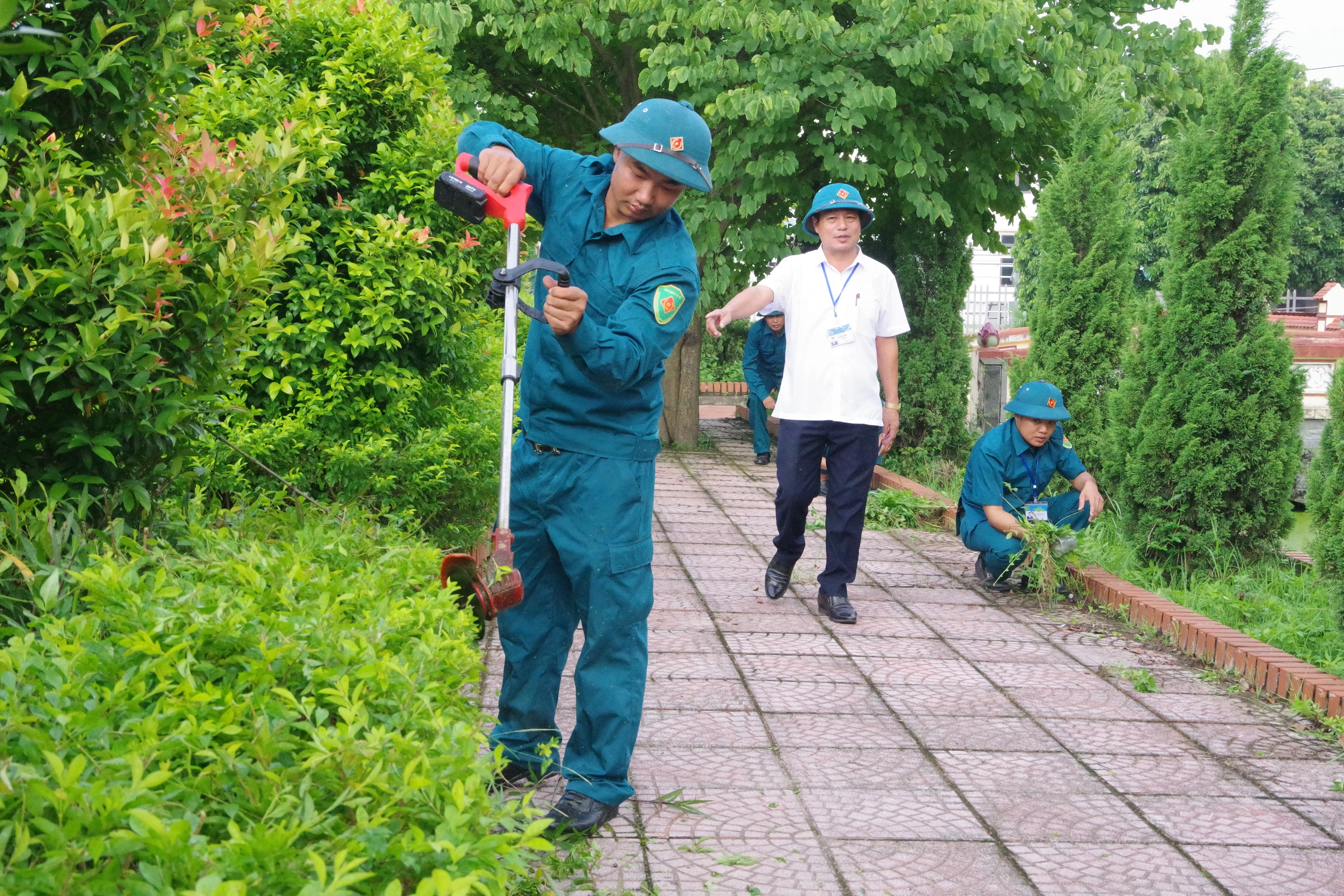 LLVT tỉnh đóng góp trên 18 nghìn ngày công tham gia xây dựng nông thôn mới