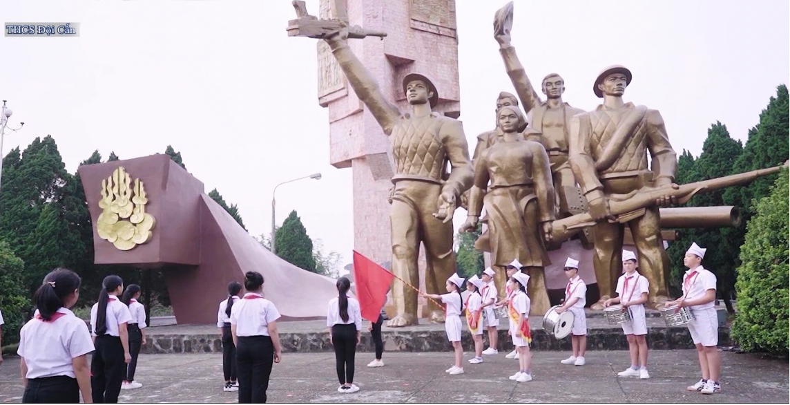 Khai thác di tích lịch sử trong phát triển du lịch và giáo dục địa phương
