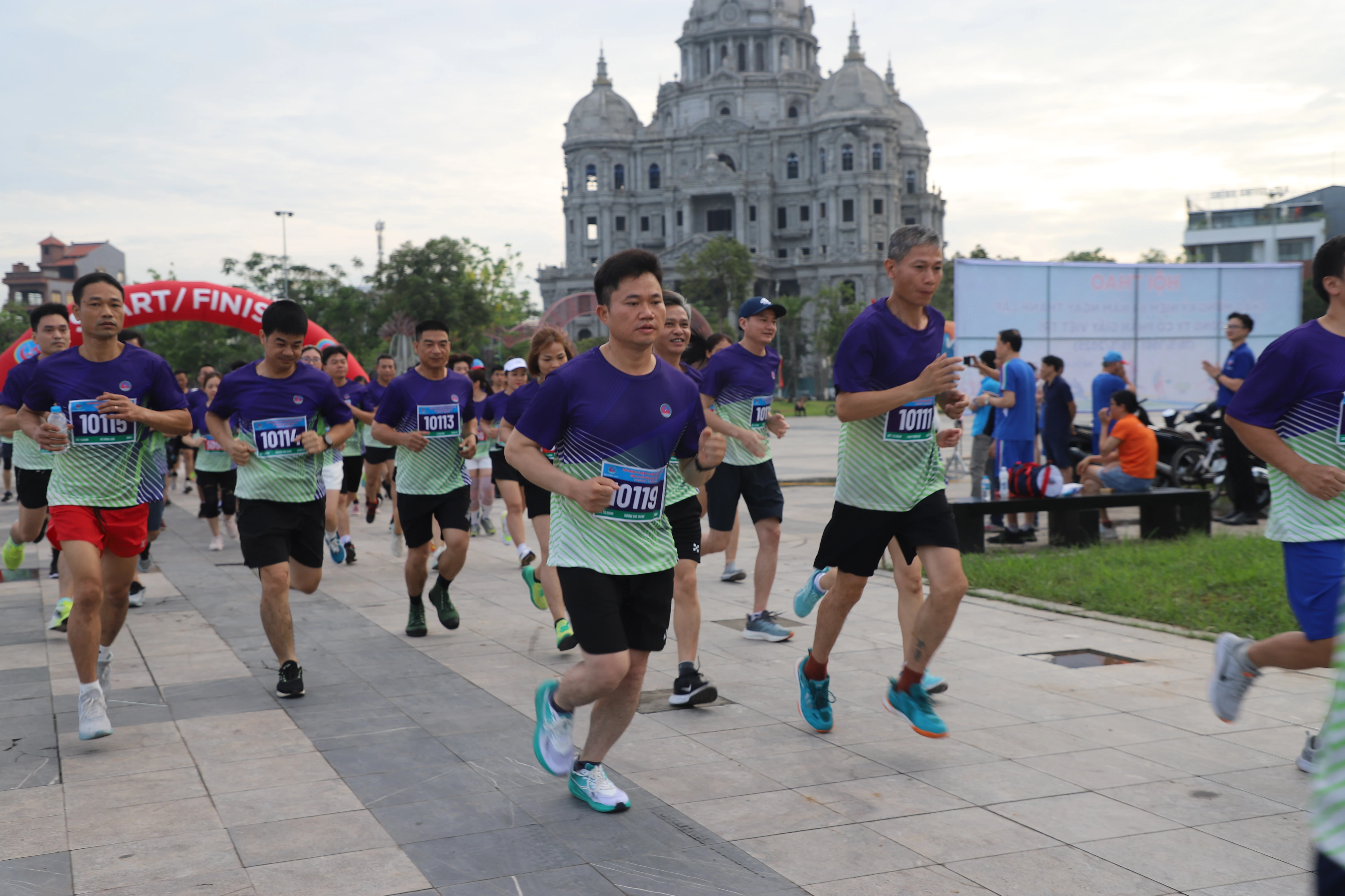 180 vận động viên tham gia Hội thao Công ty Giấy Việt Trì