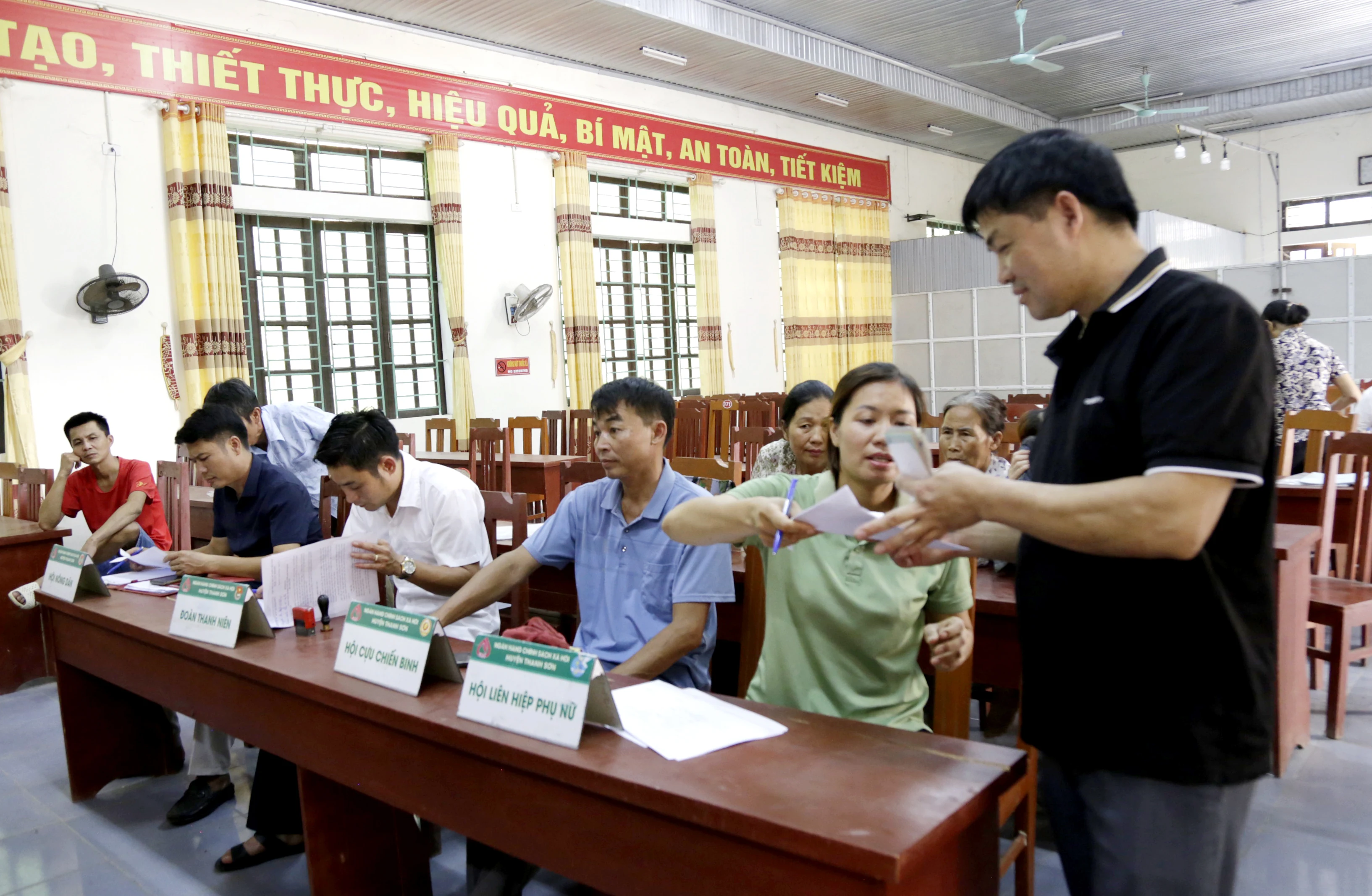 Trên 11.400 lượt hộ nghèo, đối tượng chính sách được vay vốn