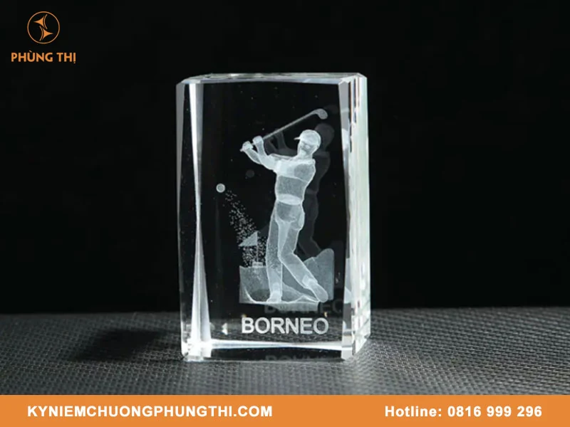 Kỷ niệm chương Phùng Thị chuyên làm cúp thể thao theo yêu cầu