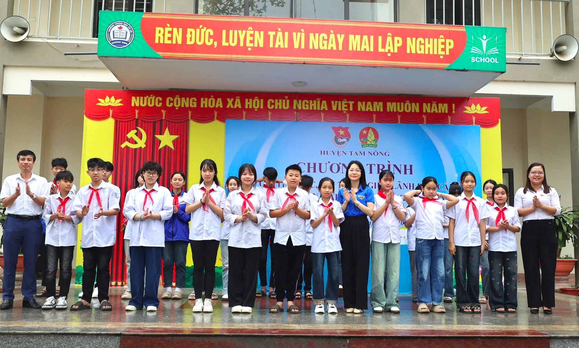 Bảo vệ, chăm sóc, giáo dục trẻ em - nhìn từ vai trò của tổ chức Đoàn