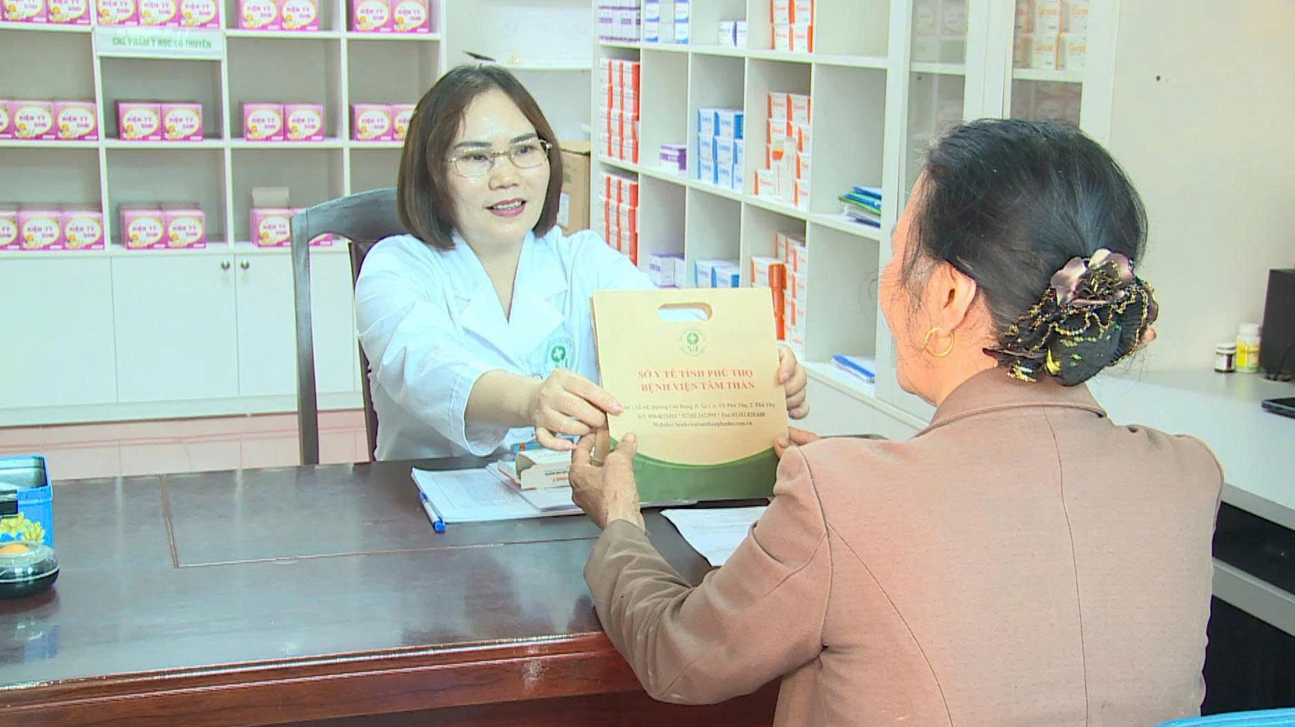 Bệnh viện Tâm thần Phú Thọ nói “Không” với rác thải nhựa