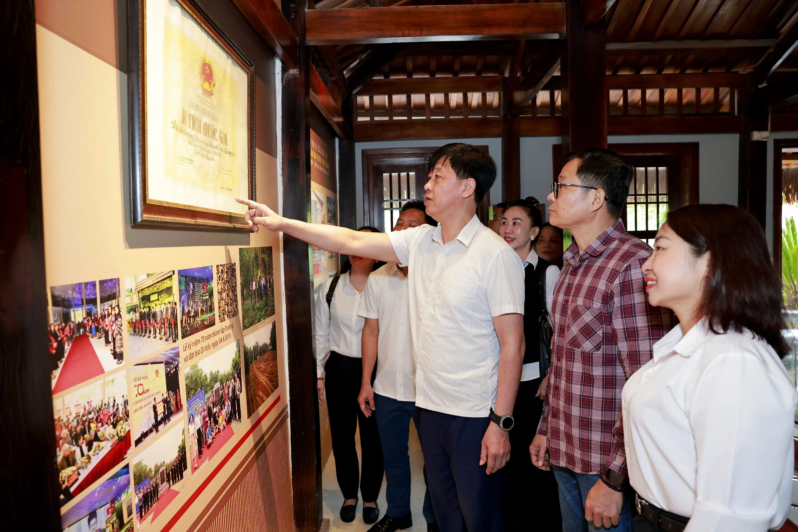 Về nguồn, gặp mặt kỷ niệm 100 năm Ngày Báo chí Cách mạng Việt Nam