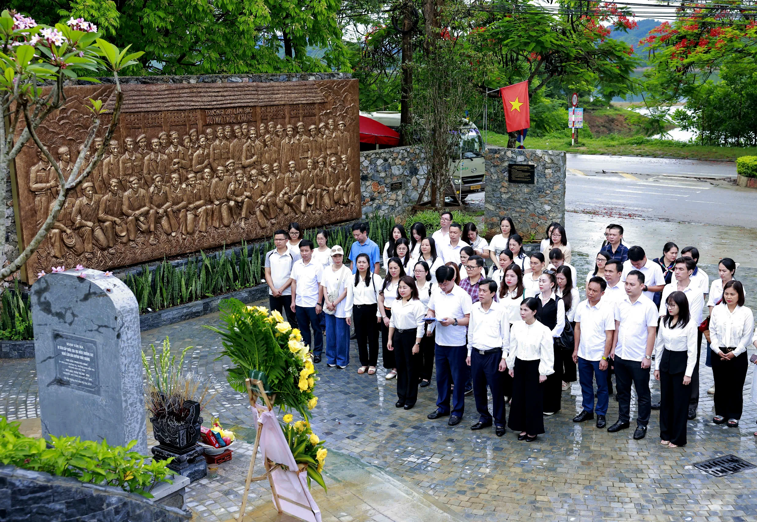 Về nguồn, gặp mặt kỷ niệm 100 năm Ngày Báo chí Cách mạng Việt Nam