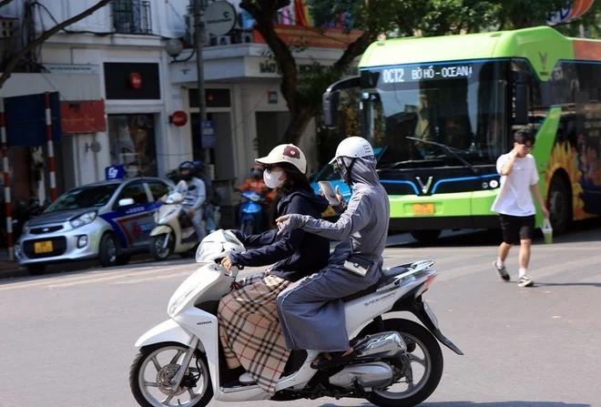 Thời tiết ngày 2/6: Khu vực Bắc Bộ và Bắc Trung Bộ nắng nóng gay gắt