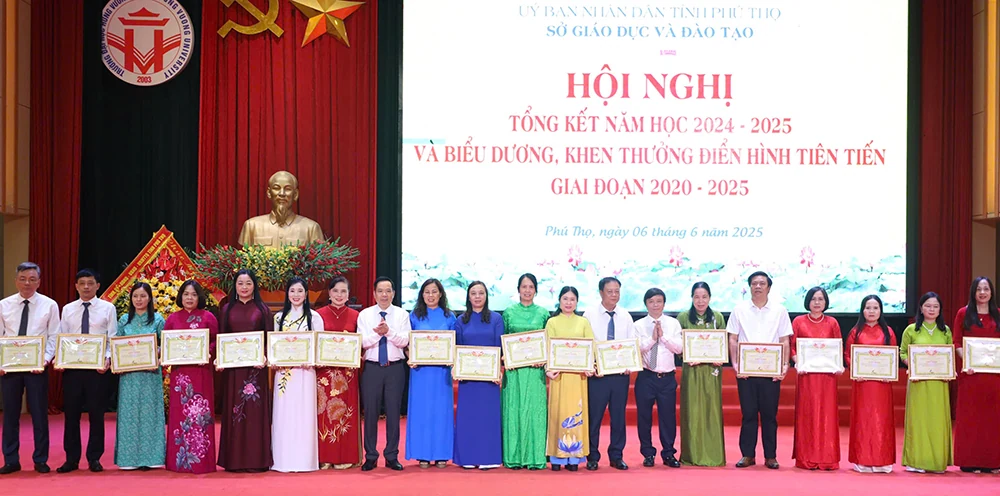 Hội nghị tổng kết năm học 2024 - 2025