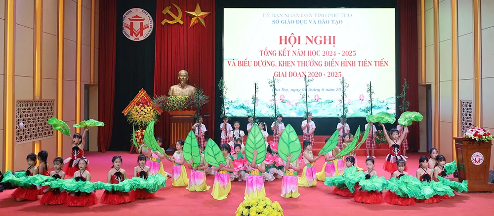 Hội nghị tổng kết năm học 2024 - 2025