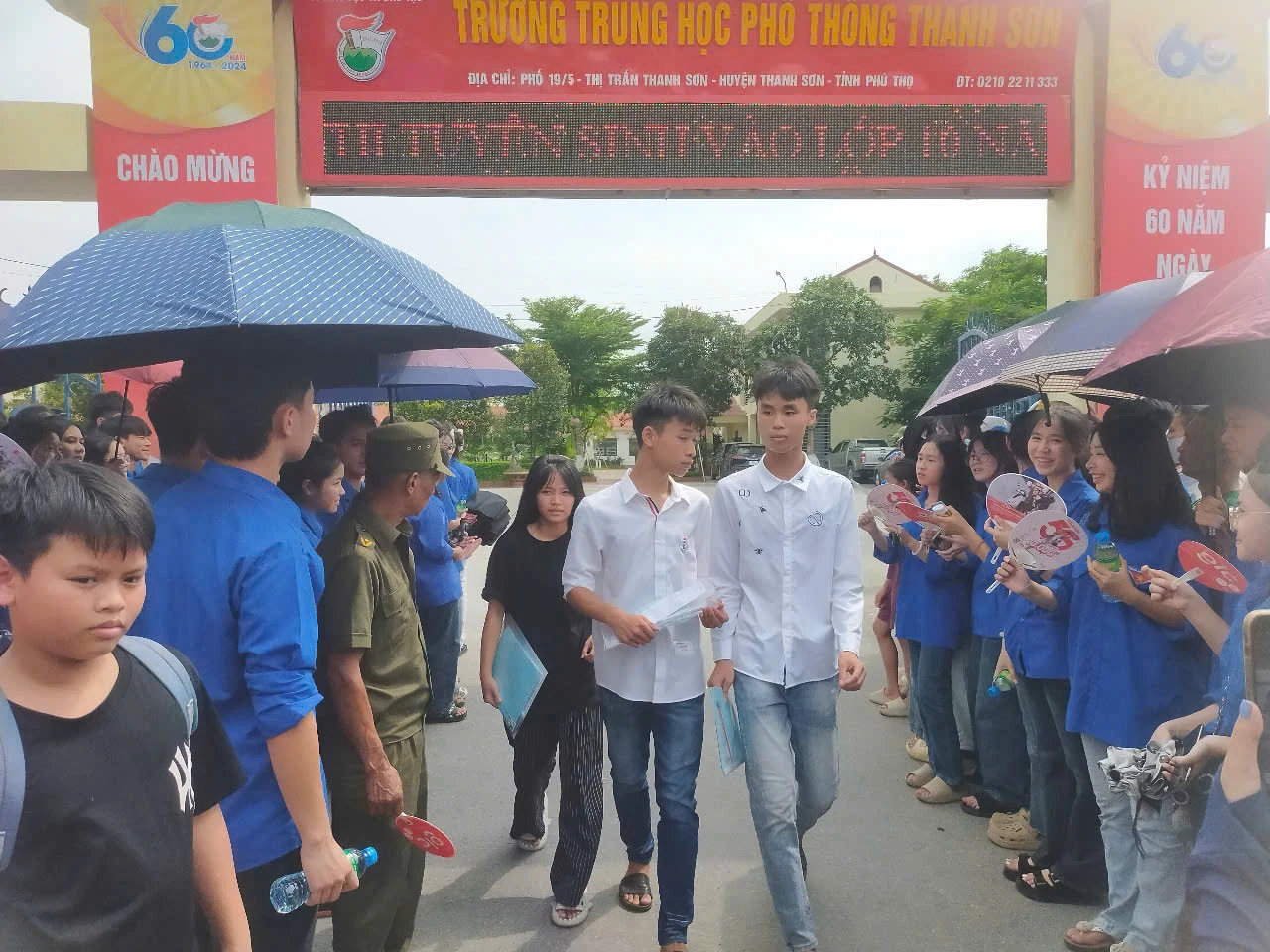 Đề thi Toán vào lớp 10 đúng tinh thần đổi mới