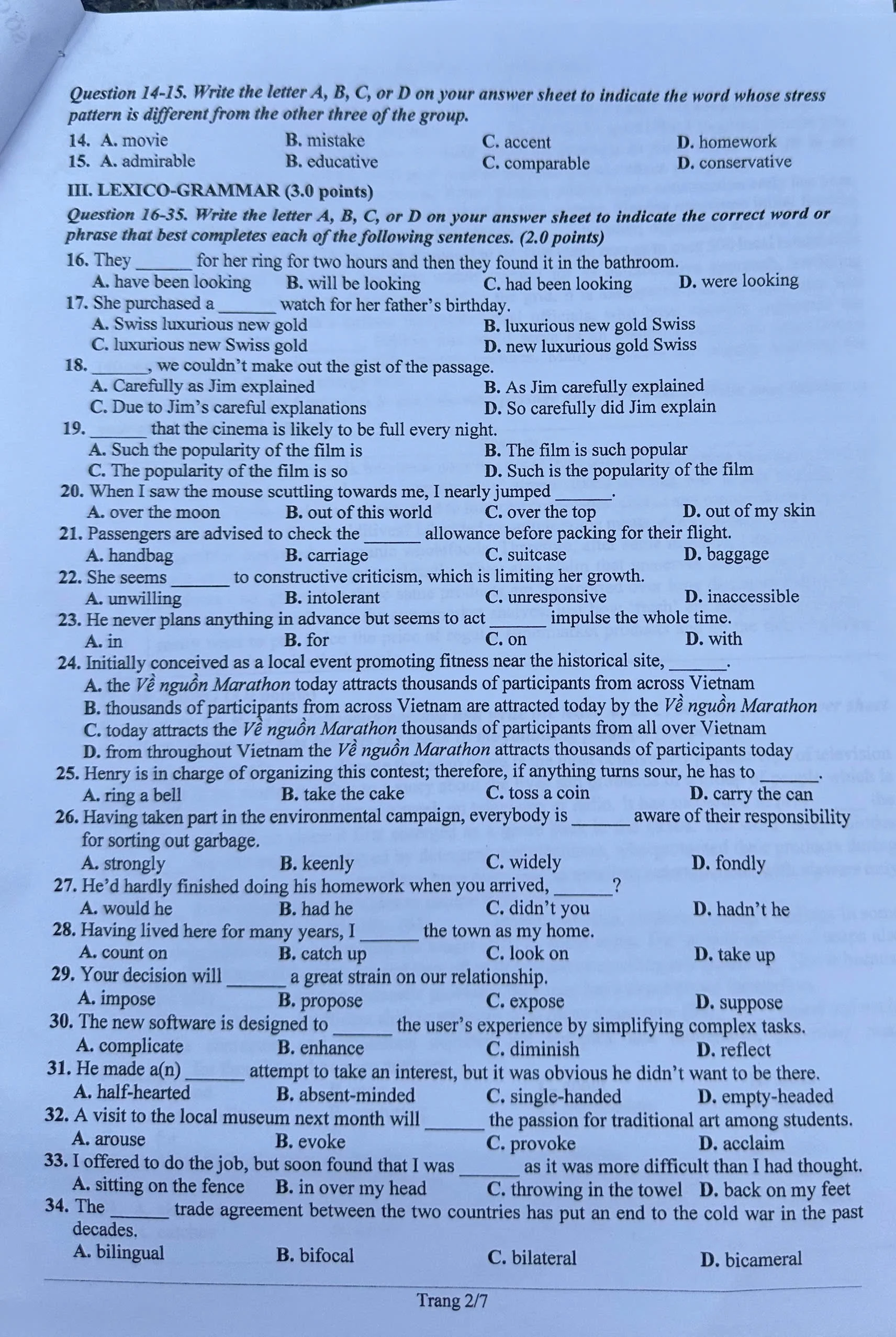 Gợi ý đáp án môn Tiếng Anh (chuyên Anh) vào lớp 10 Trường THPT Chuyên Hùng Vương