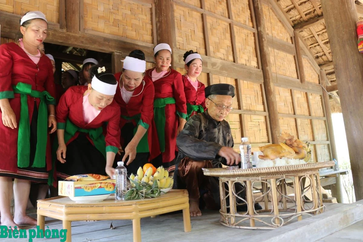 Nét đẹp văn hóa của người Thổ qua Lễ mừng cơm mới