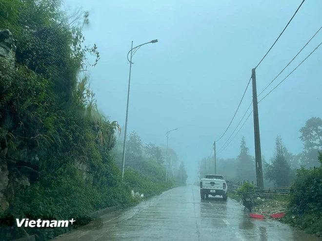 Áp thấp nhiệt đới mạnh lên, mưa lớn trên nhiều khu vực trên cả nước