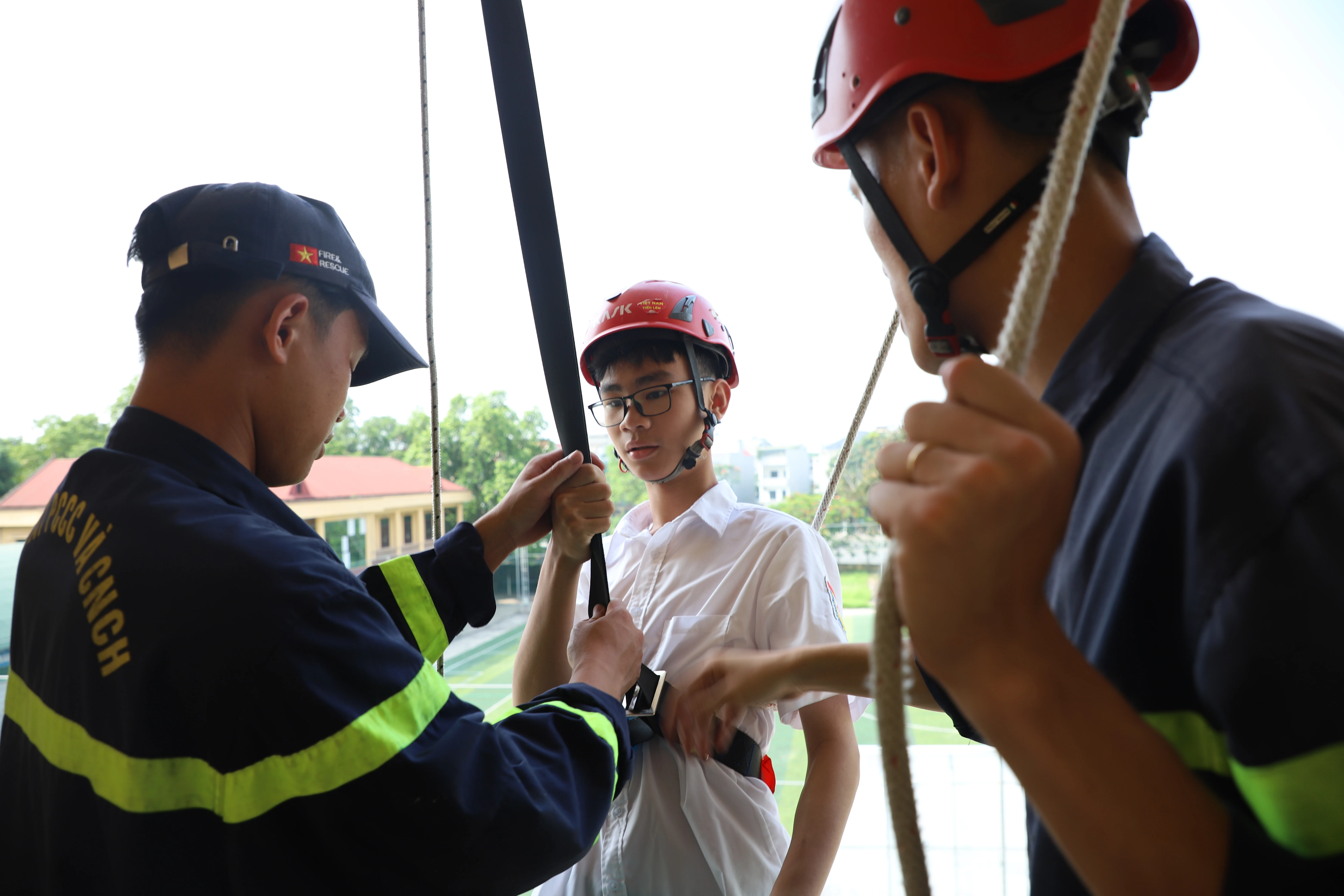 Một ngày trải nghiệm tại Trung tâm giáo dục cộng đồng về phòng cháy chữa cháy và cứu nạn cứu hộ