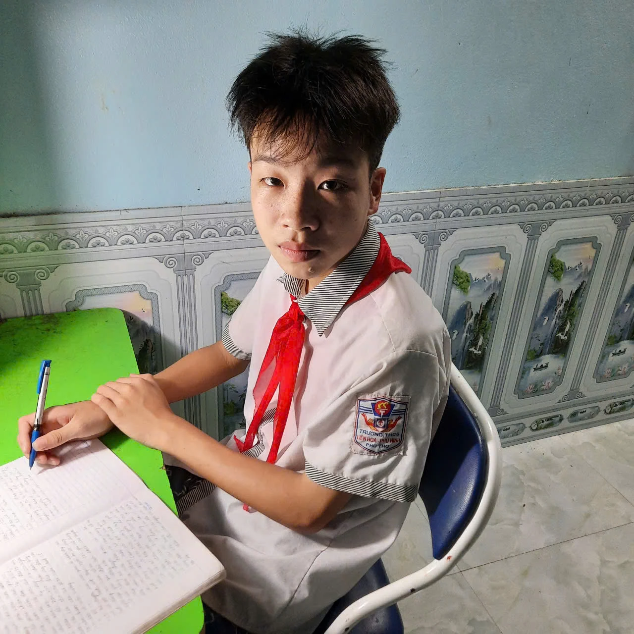 Cậu học trò bị đứt gân tay, nỗ lực tập phục hồi, chinh phục kỳ thi tuyển sinh vào lớp 10