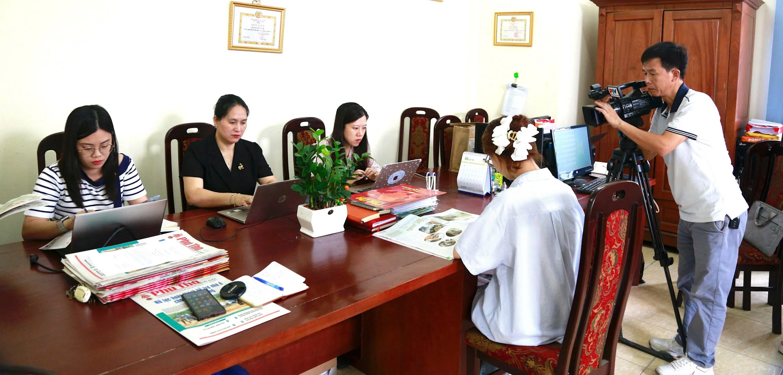 Một thế kỷ đồng hành với sự nghiệp vẻ vang của Đảng và dân tộc