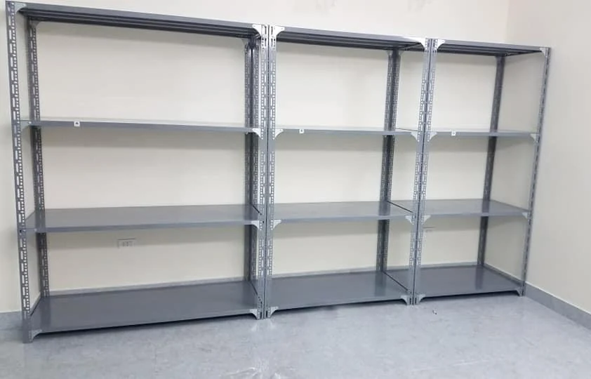 Giải pháp lưu trữ thông minh: Kệ sắt V lỗ AKH ngày càng được ưa chuộng