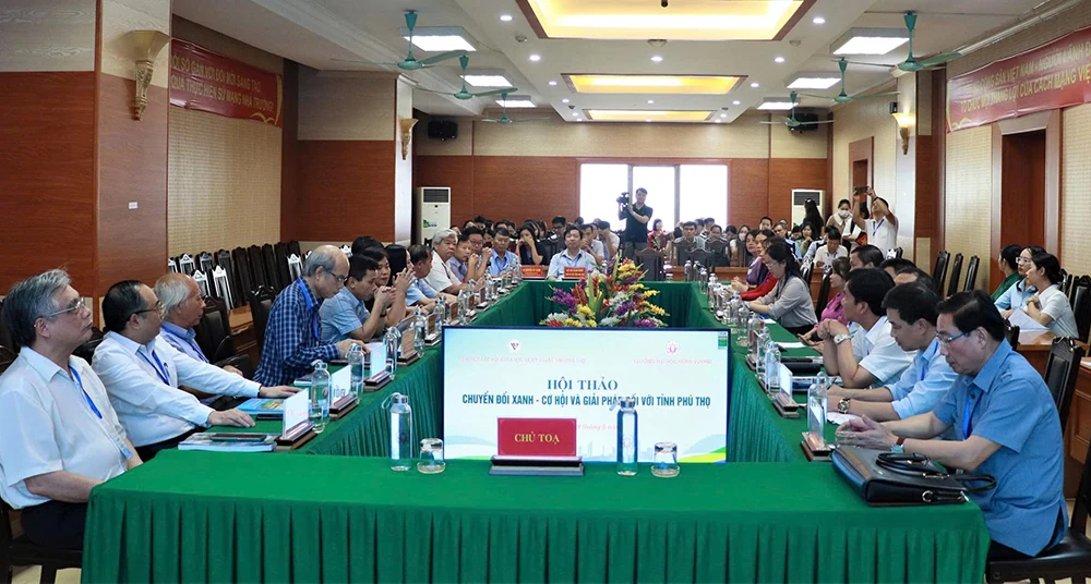 Hội thảo khoa học “Chuyển đổi xanh - Cơ hội và giải pháp đối với tỉnh Phú Thọ”