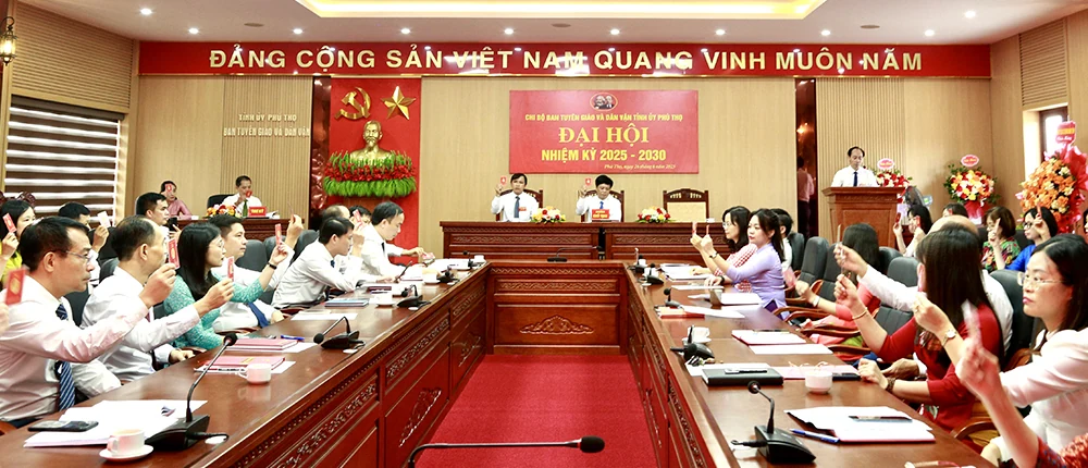 Đại hội Chi bộ Ban Tuyên giáo và Dân vận Tỉnh ủy