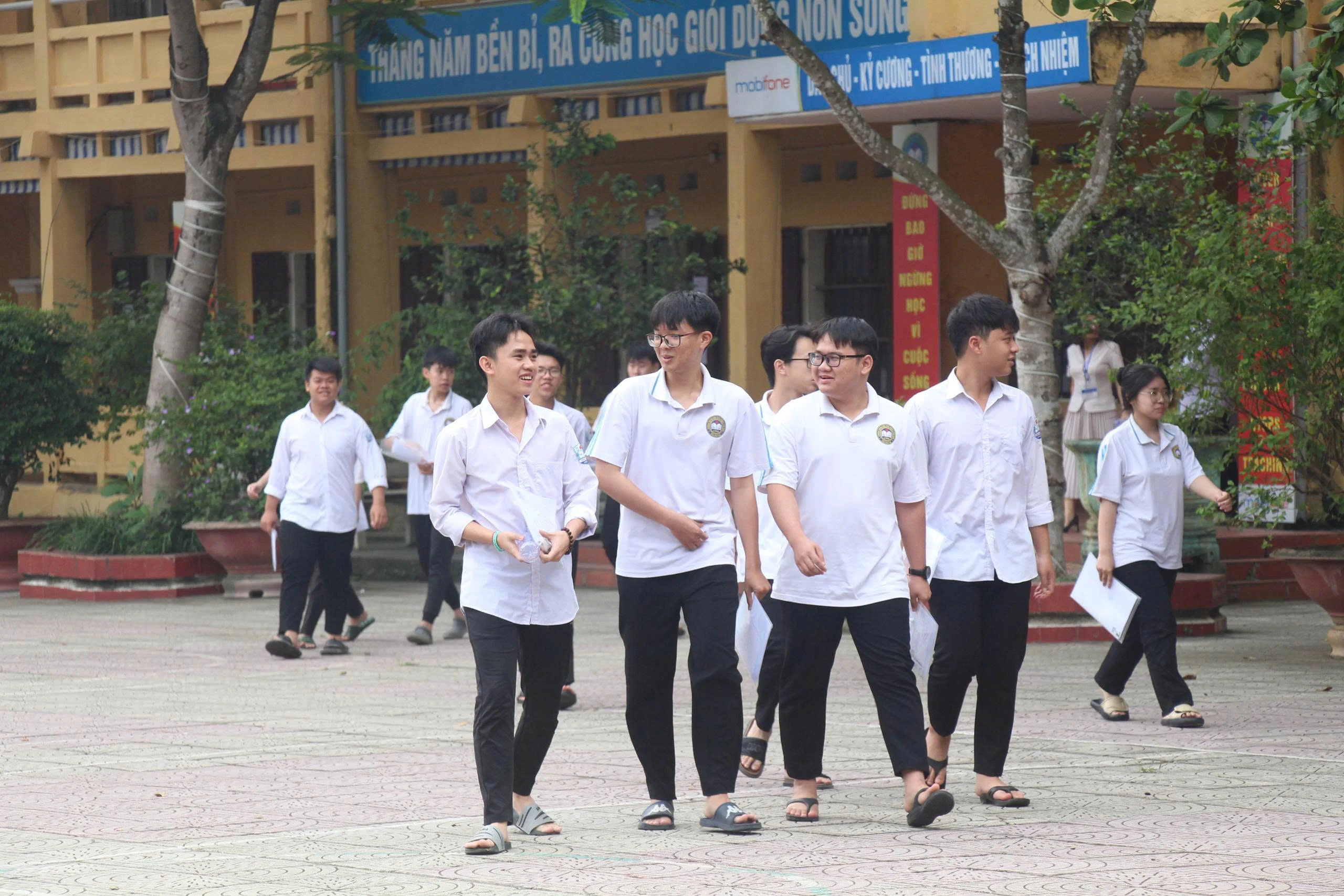 Không có cán bộ, giáo viên và thí sinh vi phạm quy chế thi