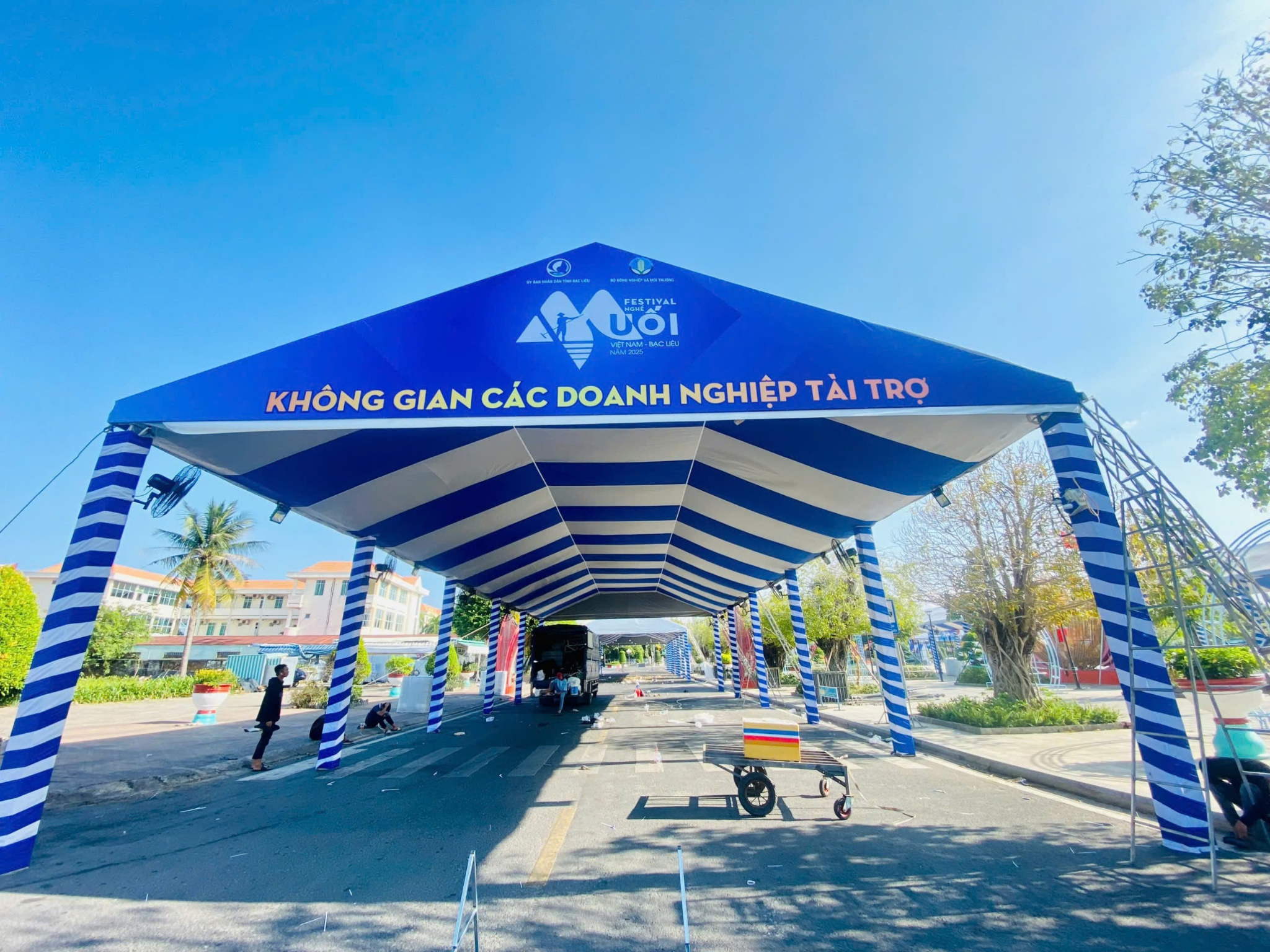 Tìm hiểu xưởng sản xuất khung rạp sự kiện đạt chuẩn tại TP.HCM