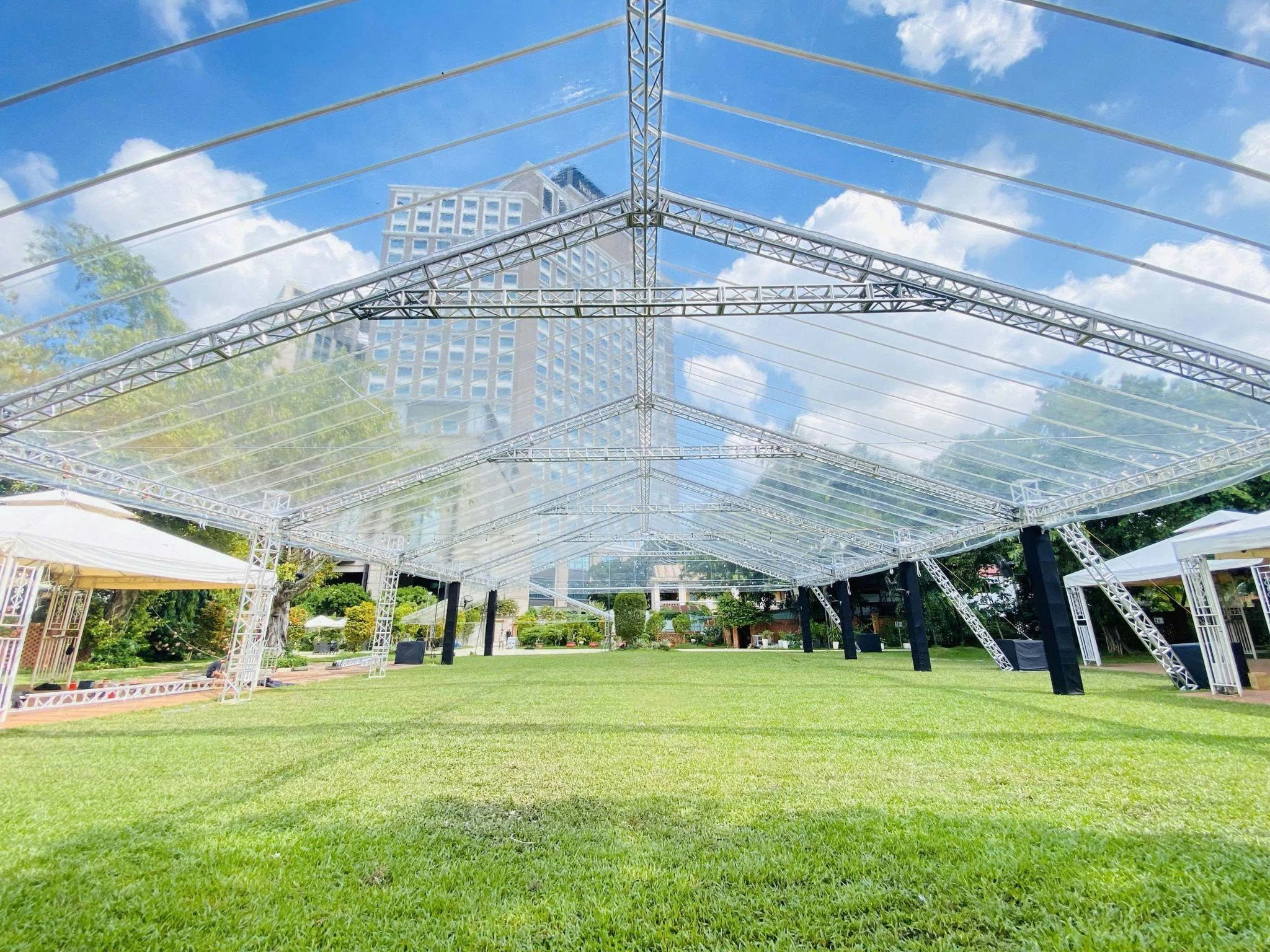 Tìm hiểu xưởng sản xuất khung rạp sự kiện đạt chuẩn tại TP.HCM