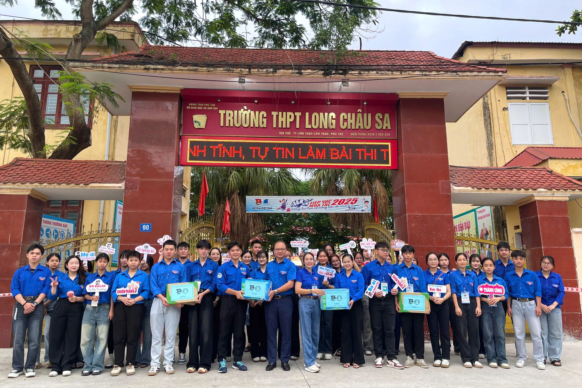 Trên 3.500 thanh niên tình nguyện “Tiếp sức mùa thi”