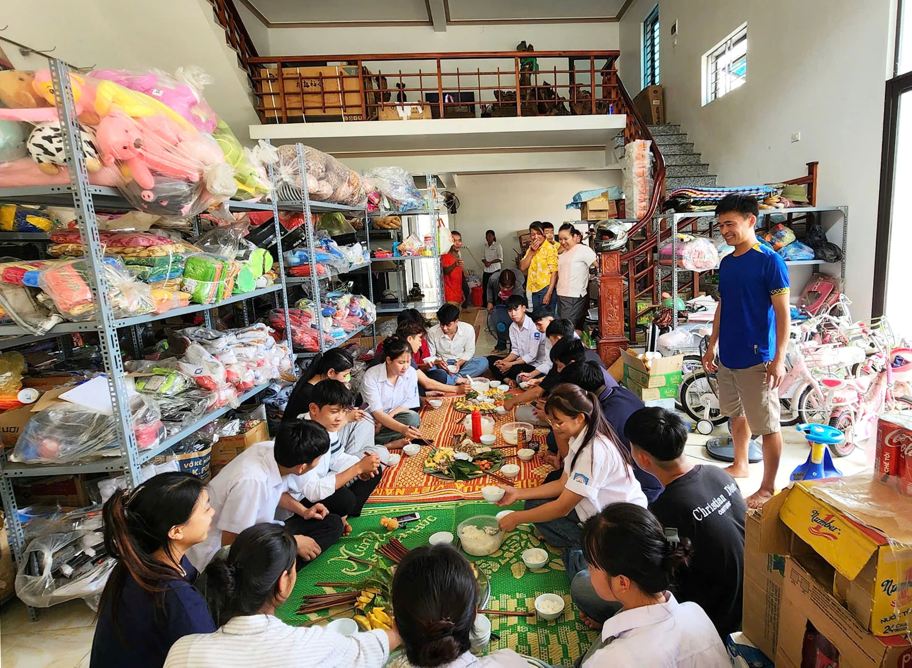 Những hình ảnh đẹp trong ngày thi đầu tiên Kỳ thi tốt nghiệp THPT năm 2025