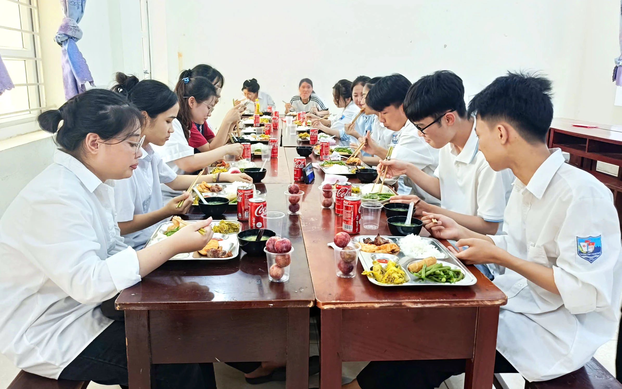 Những hình ảnh đẹp trong ngày thi đầu tiên Kỳ thi tốt nghiệp THPT năm 2025