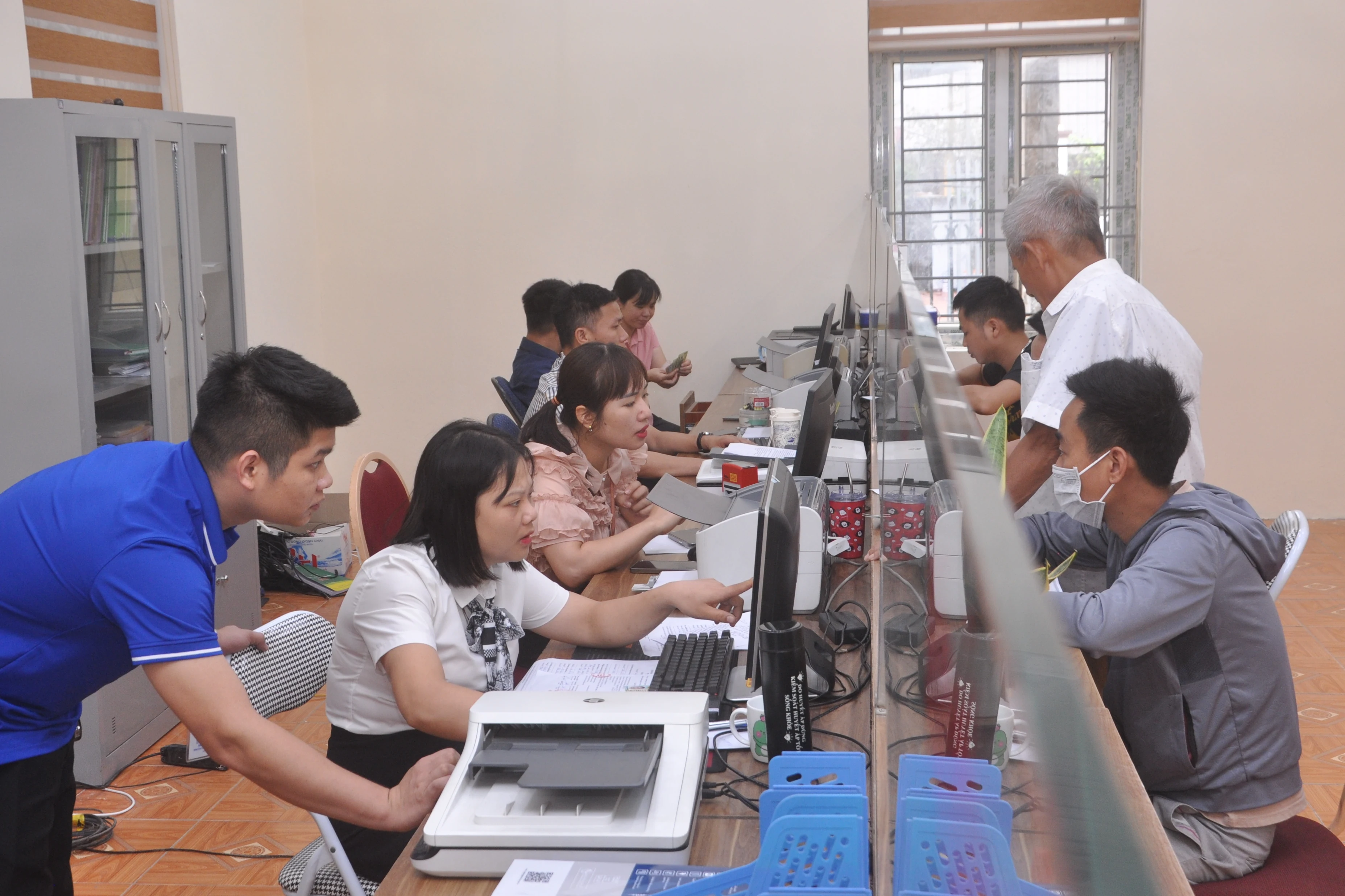 Khí thế, động lực mới