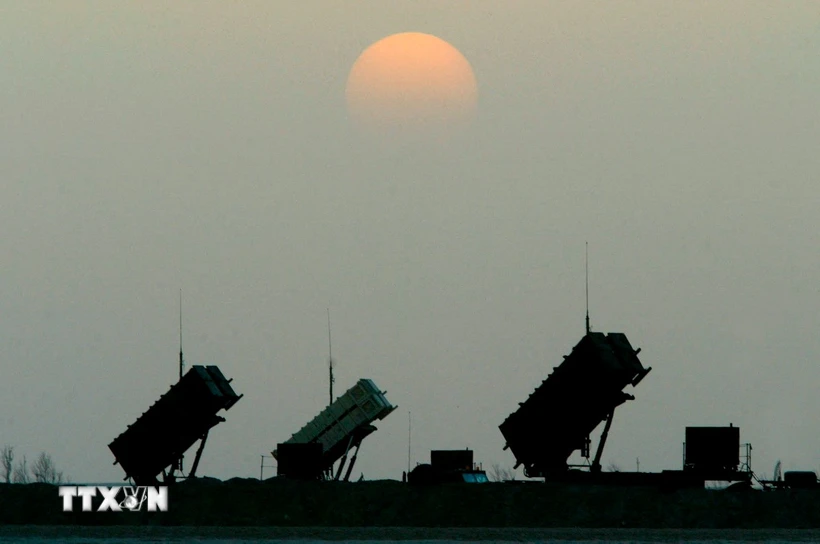 Lầu Năm Góc tạm dừng cấp tên lửa phòng không và đạn dược cho Ukraine