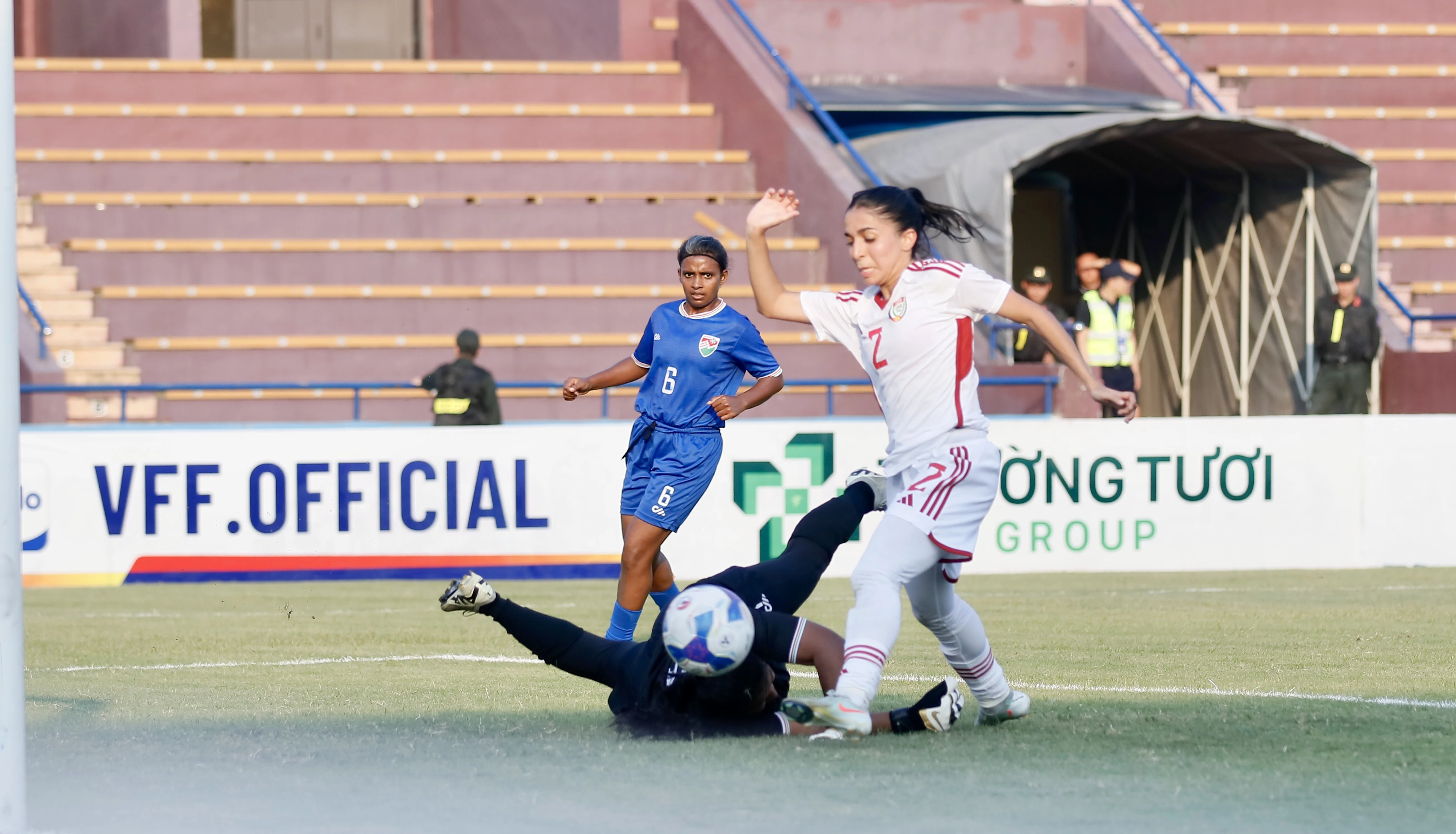 Đội tuyển nữ UEA thắng đậm nữ Maldives