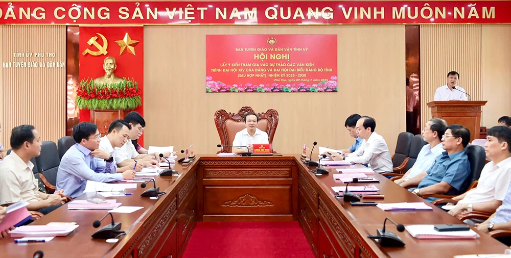 Lấy ý kiến tham gia vào dự thảo các văn kiện của Đảng