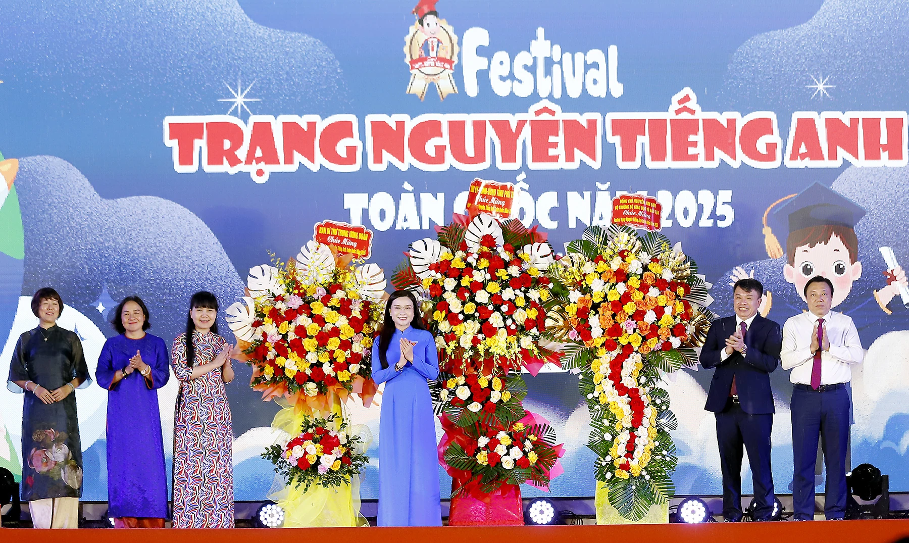 Trao giải “Festival Trạng Nguyên Tiếng Anh toàn quốc” năm 2025